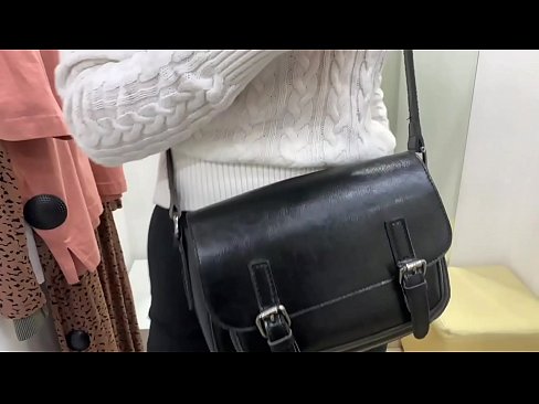 ❤️ فٹنگ روم میں ڈلڈو کے ساتھ نوجوان کتیا فیرل بیری کی عوامی مشت زنی ☑ فحش میں ur.hentai-menu.ru ❌
